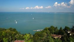 balaton-ru.jpg